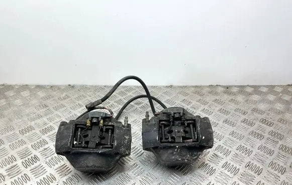 Mercedes-Benz SL R107 Front brake caliper A1074200583 A1074200483