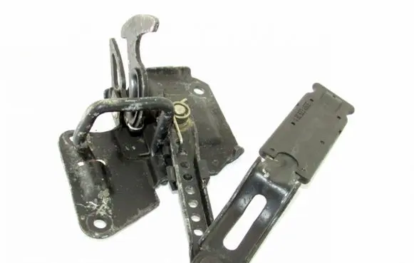 Audi A6 S6 C5 4B Engine bonnet (hood) release handle 4B0823480E