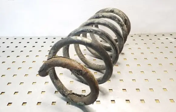 Opel Vivaro Front coil spring