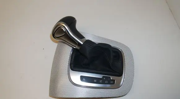 Audi Q3 8U Gear shifter surround trim plastic 8U0864261J