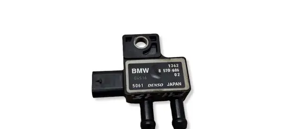 BMW 5 F10 F11 Exhaust gas pressure sensor 8570686