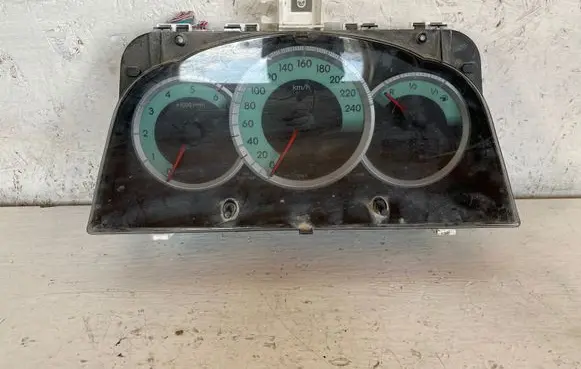 Toyota Corolla Verso AR10 Speedometer (instrument cluster) 838000F091 MB2574308260