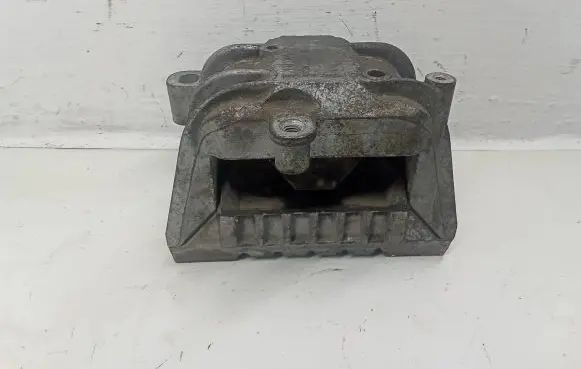 Volkswagen Caddy Engine mount bracket 1K0199262BA