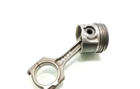 Honda CR-V Piston with connecting rod 