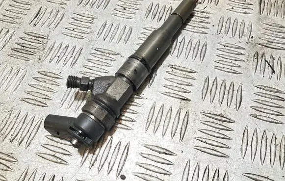 Fuel injector