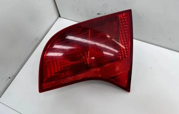 Audi A4 S4 B7 8E 8H Tailgate rear/tail lights 8E9945094 484502 74900