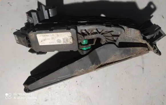 Volkswagen PASSAT B6 Accelerator throttle pedal 1K1723503L