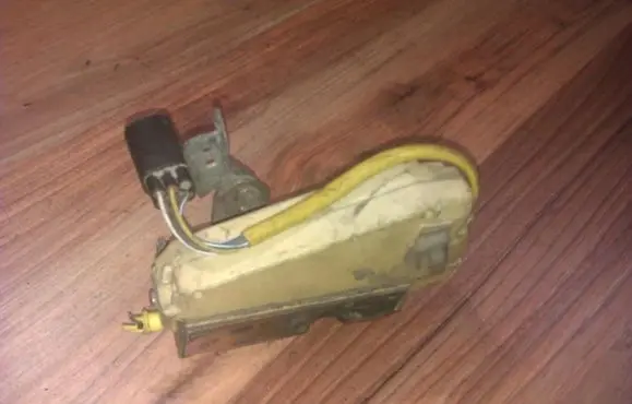 Ford Scorpio Rear door lock 91ag220a20cc