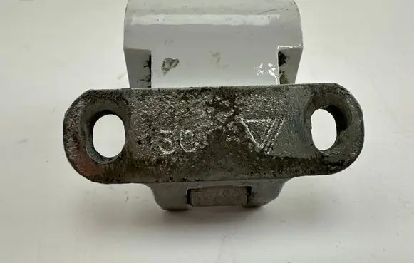 Volkswagen Touareg II Tailgate/trunk/boot hinge