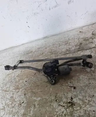 Audi A6 S6 C6 4F Front wiper linkage and motor