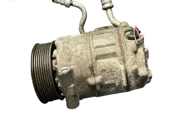 Land Rover Range Rover L322 Air conditioning (A/C) compressor (pump) JPB500201 4471907231 7SEU17C