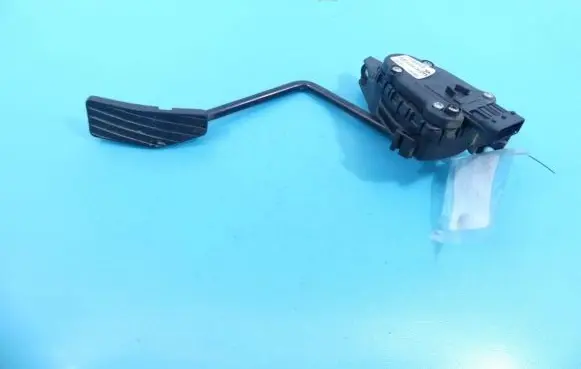 Suzuki Ignis Accelerator throttle pedal 9204283AE IMPRK1021946