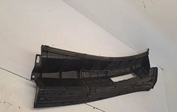 Toyota Prius (XW20) Wiper trim 5570847080