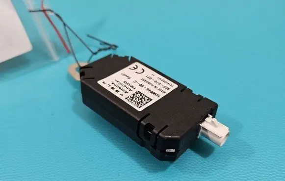 Tesla Model 3 Central body control module 1098046-00-C IMPRK1437693