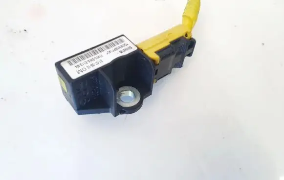 Honda CR-V Airbag deployment crash/impact sensor 77970swaw113m4 5wk43786
