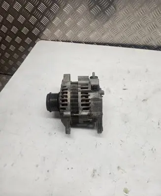 Nissan Terrano Generator/alternator LR190752