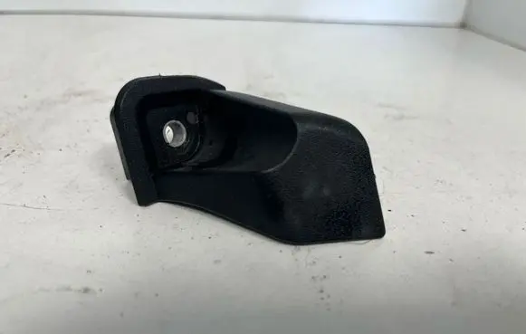 Audi A5 Fender mounting bracket 8W6821231A