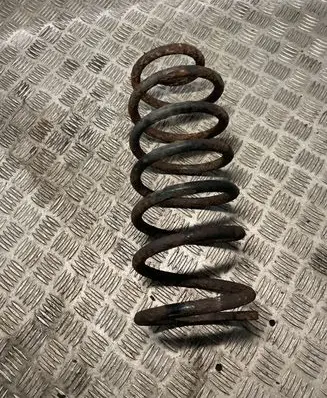 Toyota Land Cruiser (HDJ90) Rear coil spring