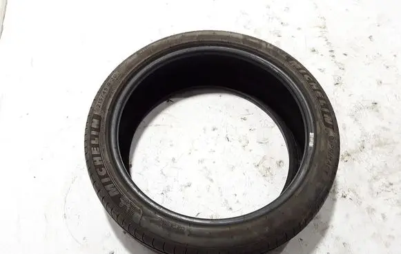 Renault Megane E-Tech R20 summer tire 21545R20