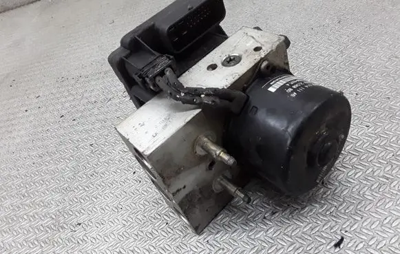 Audi A3 S3 8L ABS Pump 1J0907379H 7M0614111AB