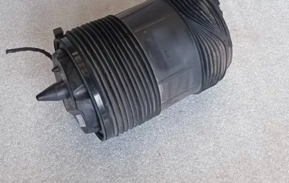 Audi A6 S6 C8 4K Air suspension rear shock absorber 4K0616001E