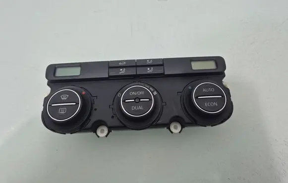 Volkswagen Golf Plus Climate control unit 