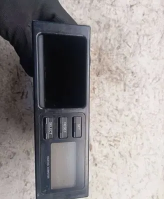 Mazda 626 Screen/display/small screen X6T60271
