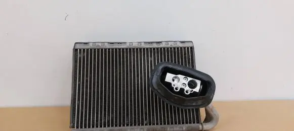 Air conditioning (A/C) radiator (interior)