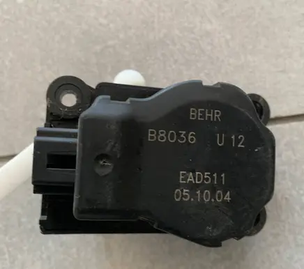 Renault Master II Air flap motor/actuator B8036U12 EAD511 03T004