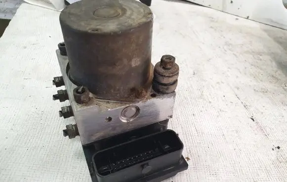 Nissan NV200 ABS Pump 0265800863