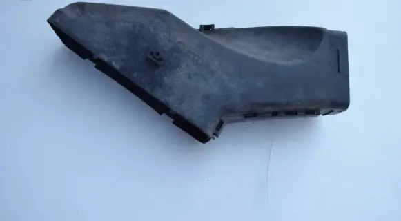 Audi A4 S4 B7 8E 8H Air intake duct part 078129617E