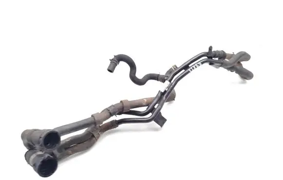 Engine coolant pipe/hose