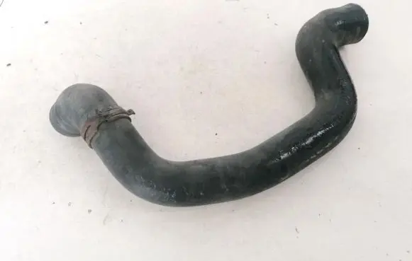 Volkswagen Touran I Engine coolant pipe/hose