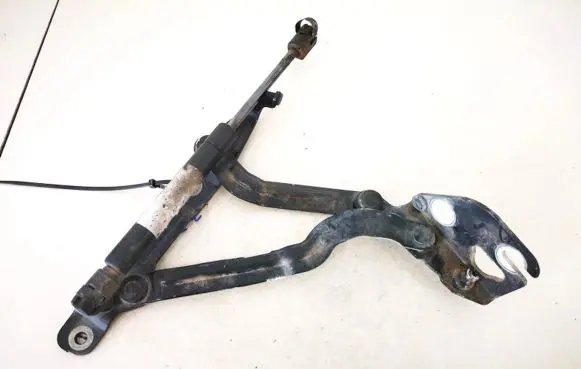 Volkswagen PASSAT B5 Tailgate/trunk/boot hinge 8d5827302c