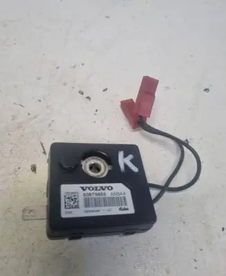 Volvo S80 Aerial antenna amplifier 30679655 13005600 AN3AA