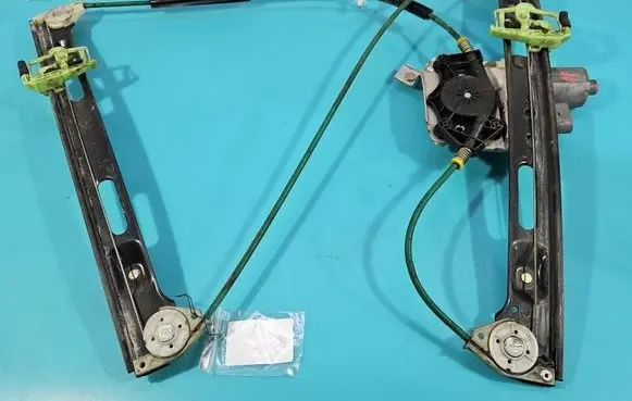 BMW 3 E46 Front door window regulator with motor 6931670 IMPRK1582156