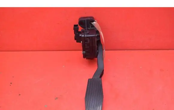 Opel Astra H Accelerator throttle pedal 9157998BK
