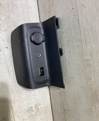 Citroen C3 AUX in-socket connector 9812508977