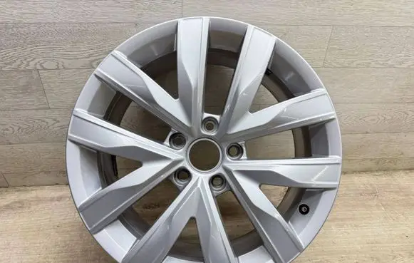 Volkswagen Arteon R17 alloy rim 3G8601025