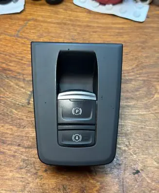 Renault Zoe Hand parking brake switch 363150979R 251752075R 2273496X