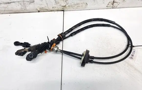 Gear shift cable linkage