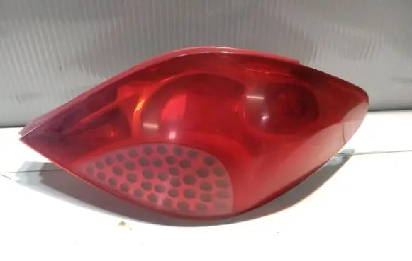 Peugeot 207 Rear/tail lights 