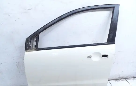 SsangYong Korando Front door