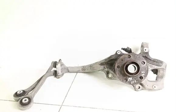 Audi Q5 SQ5 Front wheel hub spindle knuckle 8K0407258