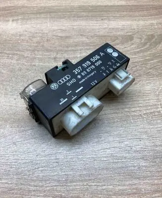 Volkswagen PASSAT B4 Coolant fan relay 357919506A 898719000