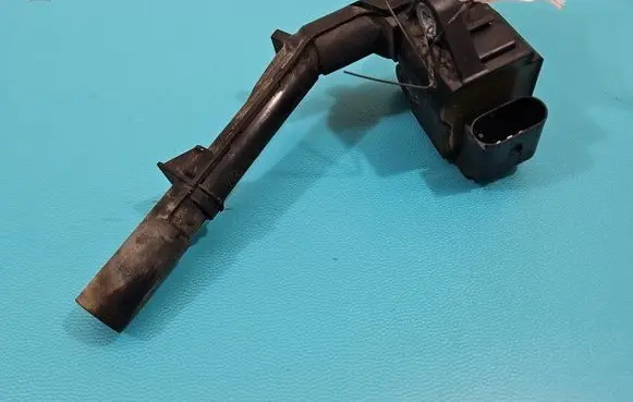 High voltage ignition coil