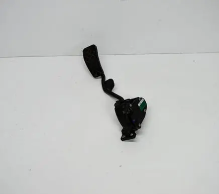 Audi A4 S4 B7 8E 8H Accelerator throttle pedal 8E2721523E