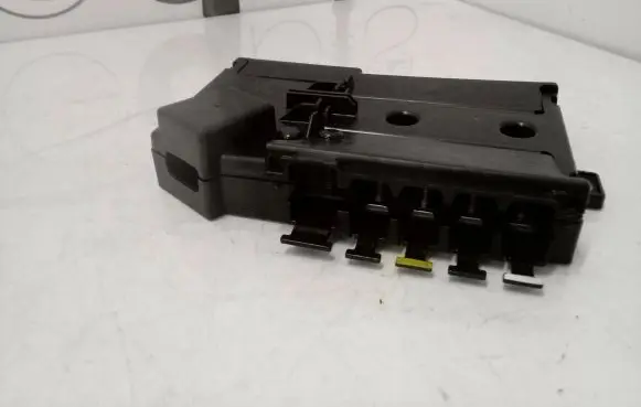 Mercedes-Benz E W213 Fuse module A2135402496
