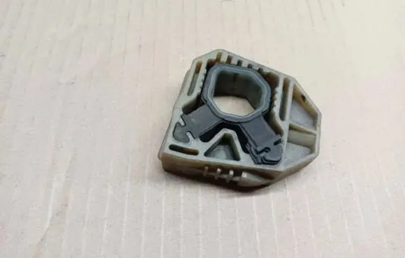 Audi A1 Radiator mount bracket