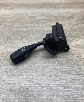Mercedes-Benz E W211 Steering wheel adjustment switch A0005453022